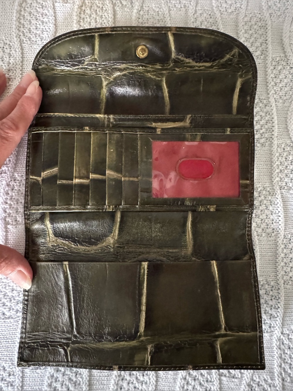 Dooney & Bourke olive croc embossed leather wallet - Picture 3 of 7